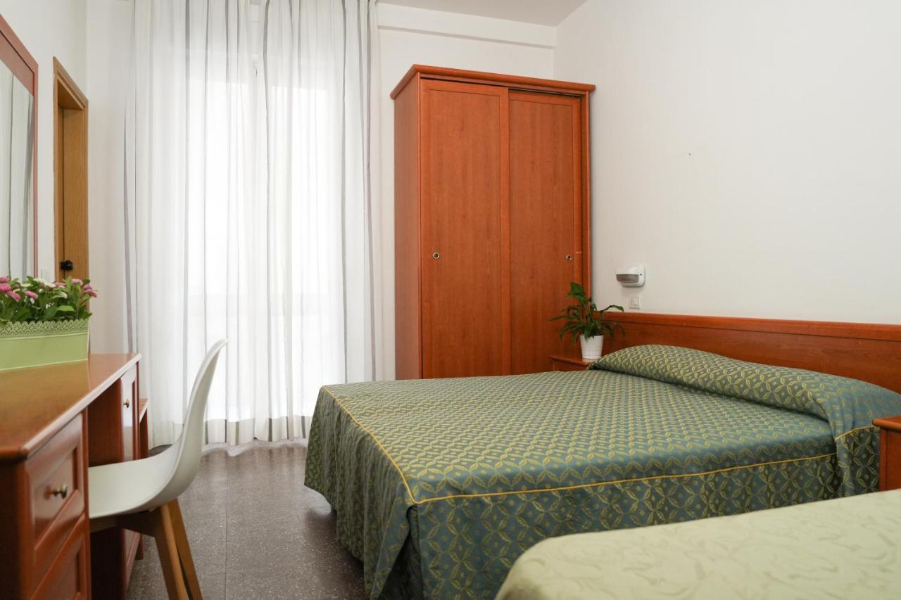 Hotel International Gabicce Mare Εξωτερικό φωτογραφία