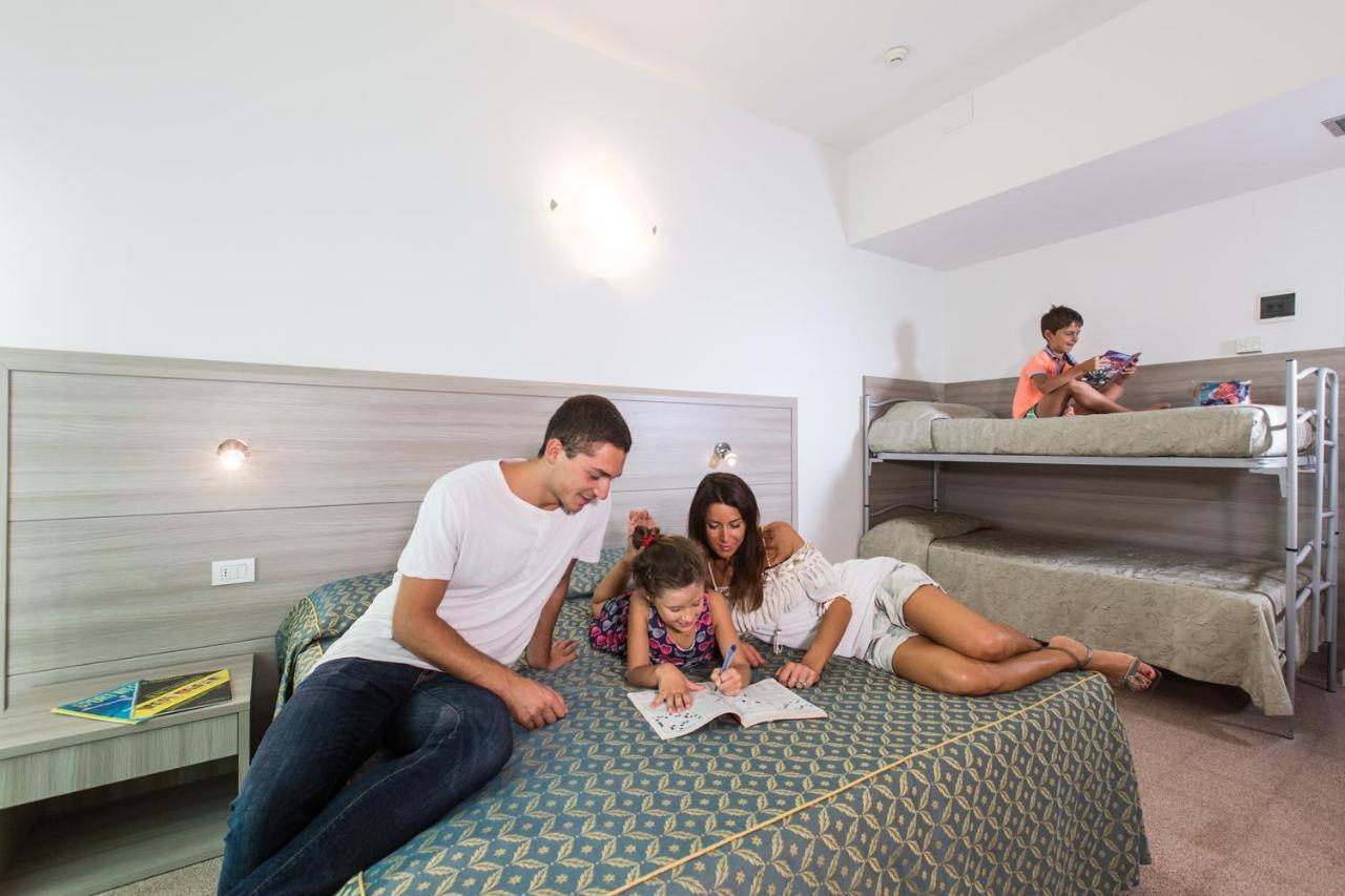Hotel International Gabicce Mare Εξωτερικό φωτογραφία