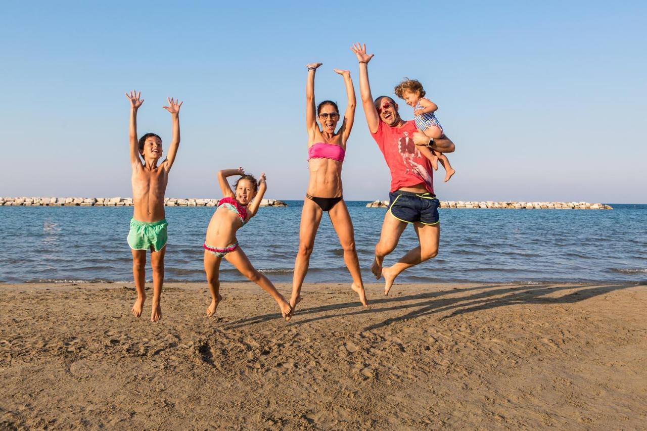 Hotel International Gabicce Mare Εξωτερικό φωτογραφία