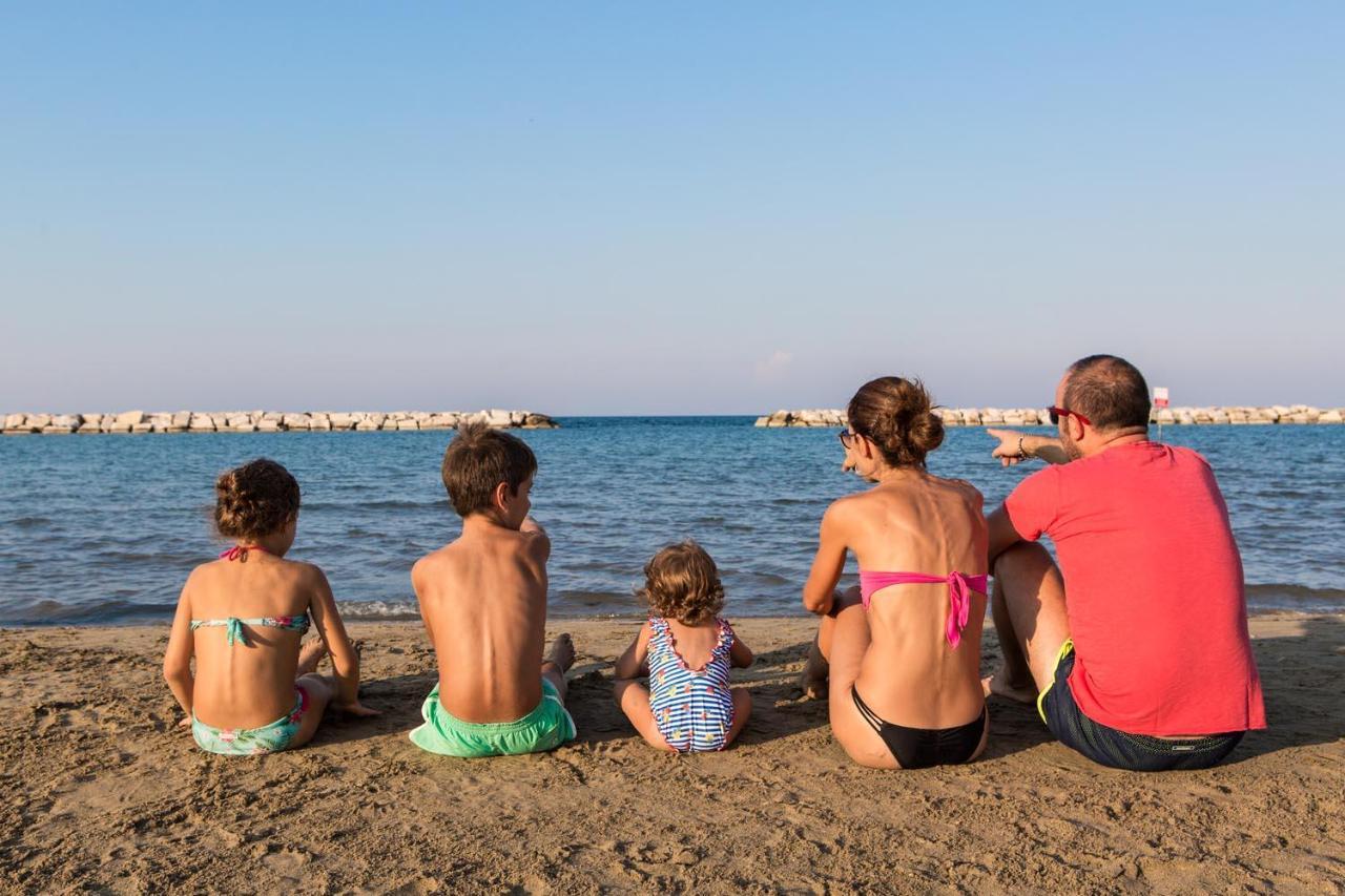 Hotel International Gabicce Mare Εξωτερικό φωτογραφία